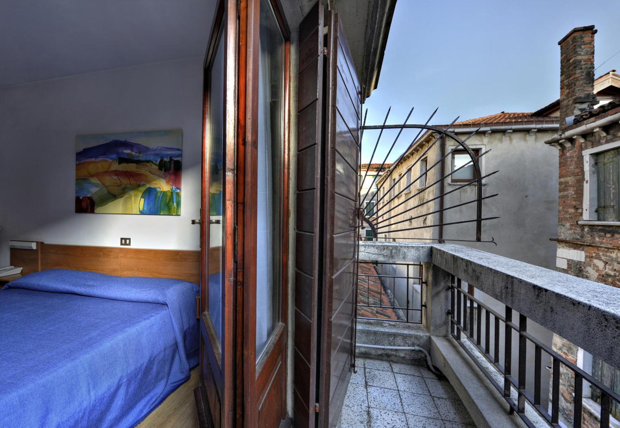 Caprera Hotel Venecia